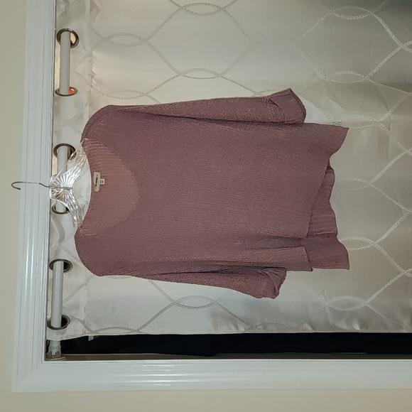 ee:some pink light knit sweater,  great for summer, gently worn. Good condition - Picture 1 of 3